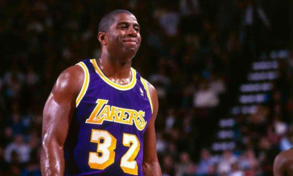 他在场上的 他在场上的